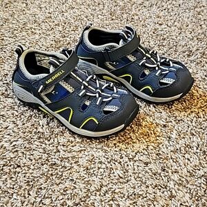 Kids Merrell sandals